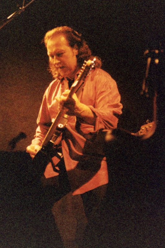 1997-12-06dave_davies02.jpg